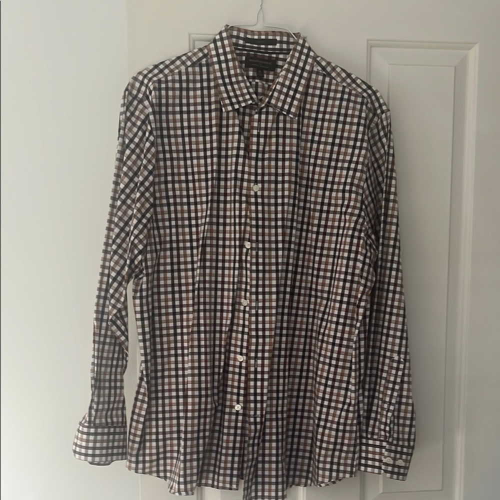 Banana Republic Men's Black, Brown and White Checkered Cotton Shirt